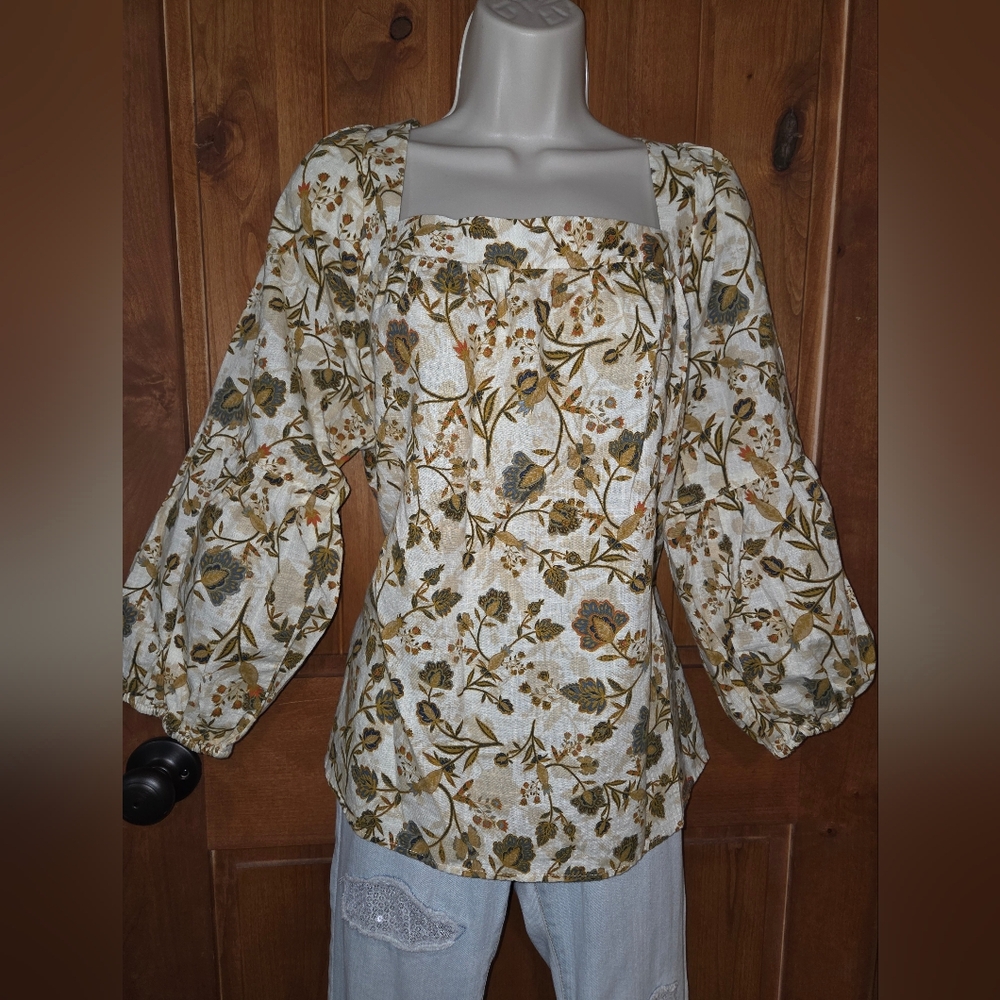 a.n.a White & Tan Floral Puff Sleeve‎ Blouse